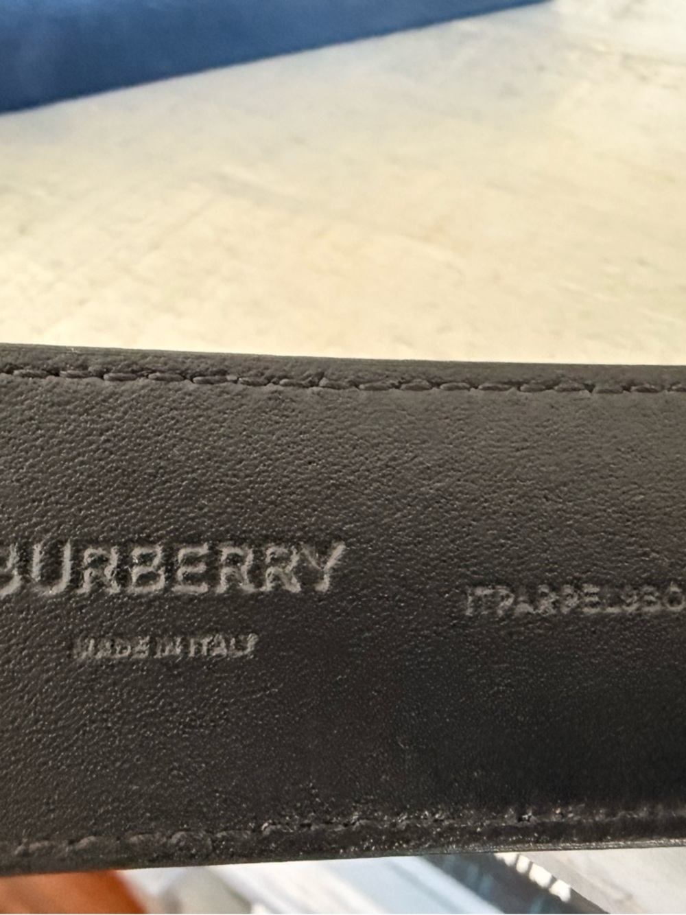 Burberry Black Leather & Beige Vintage Check Belt with Gold TB Buckle - Picture 4 of 6